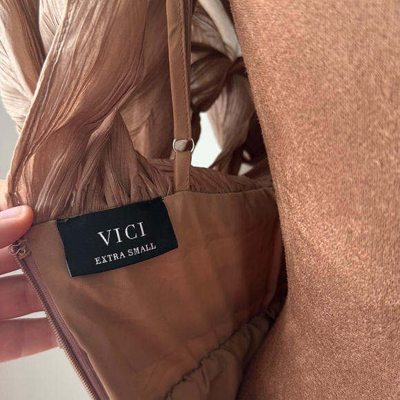 Vici Harvest Nights Plisse Empire Maxi Dress Bronze - Picture 9 of 11